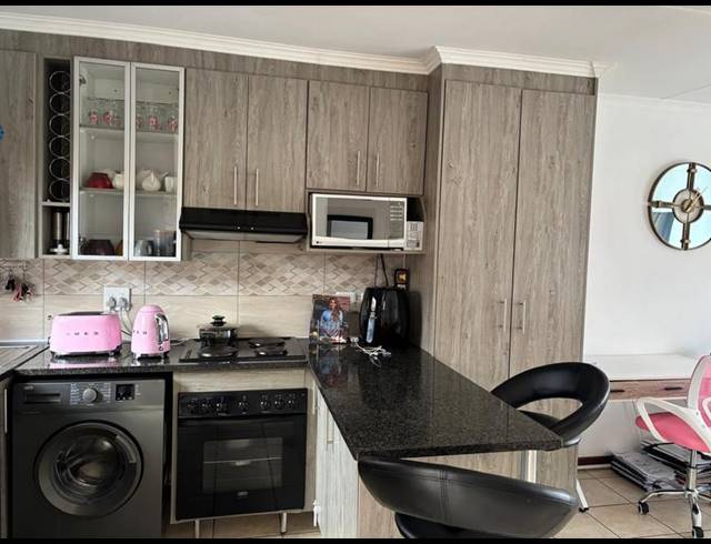 2 BEDROOM TOWNHOUSE FOR SALE IN THE REEDS